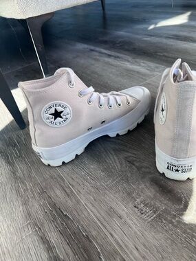 Converse Lugged Chuck Taylor All Star Womens